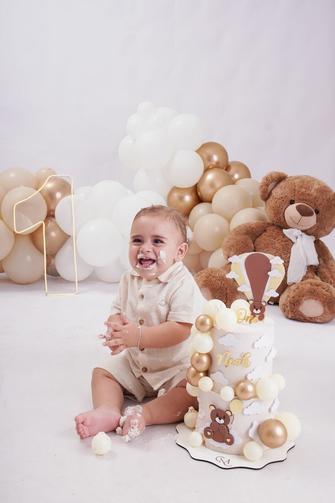 Foto Ensaio de 1 Ano: Como Registrar o Primeiro Aniversário do Seu Bebê com Fotos Incríveis Foto Ensaio de 1 Ano: Como Registrar o Primeiro Aniversário do Seu Bebê com Fotos Incríveis - Imagem 2